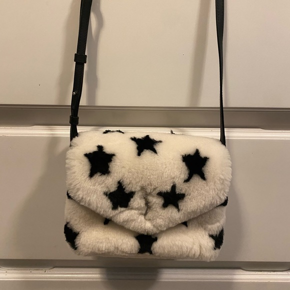 Saint Laurent toy Lou Lou bag. Perfect for fall and winter! - Picture 2 of 6